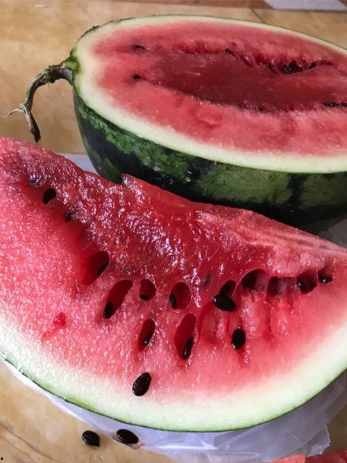 网友爆料吃瓜图片,揭秘娱乐圈幕后真相！